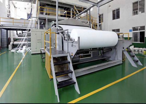 CE Belgeli 2400mm PP Eriyik Üflemeli Kumaş Makinesi